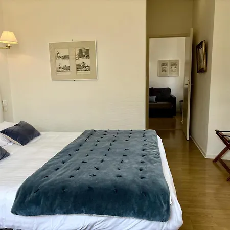 酒店 Logis Restaurant De Bastar 3*