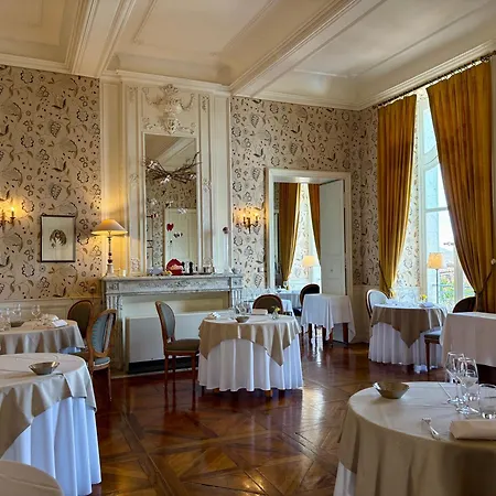 Logis Restaurant De Bastar 3* 雷克图尔