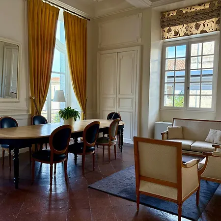 Logis Restaurant De Bas 3* Lectoure